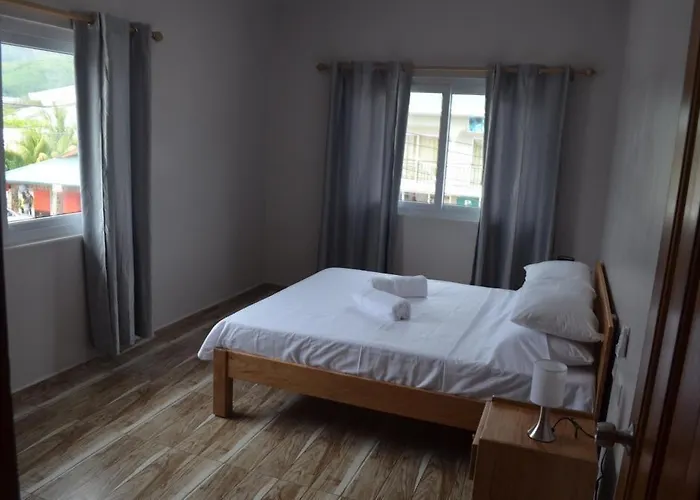 Apartamento Shanaz Beachside Retreat Anse Royale