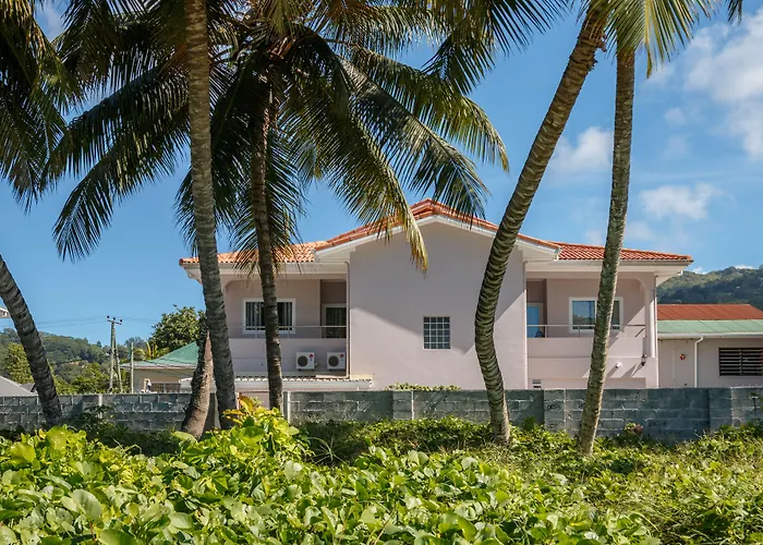 Shanaz Beachside Retreat Anse Royale