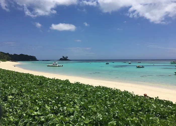 Shanaz Beachside Retreat
