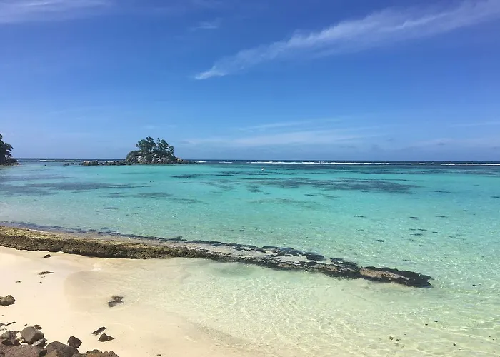 Shanaz Beachside Retreat